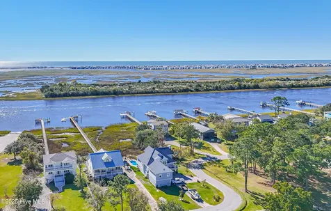 726 Waterway Drive SW Sunset Beach NC 28468