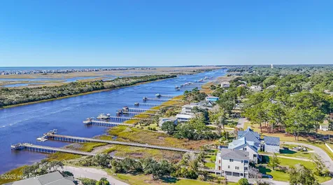 726 Waterway Drive SW Sunset Beach NC 28468