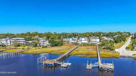 726 Waterway Drive SW Sunset Beach NC 28468