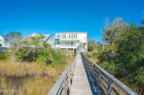 726 Waterway Drive SW Sunset Beach NC 28468