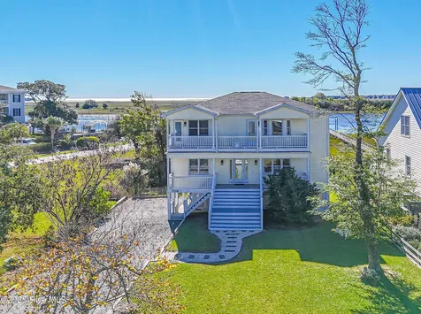 726 Waterway Drive SW Sunset Beach NC 28468