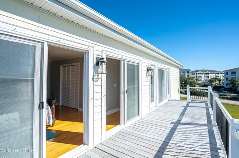 726 Waterway Drive SW Sunset Beach NC 28468