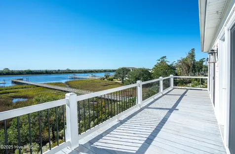 726 Waterway Drive SW Sunset Beach NC 28468