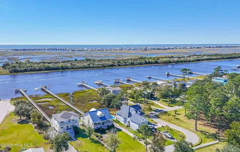 726 Waterway Drive SW Sunset Beach NC 28468