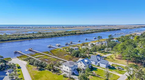 726 Waterway Drive SW Sunset Beach NC 28468