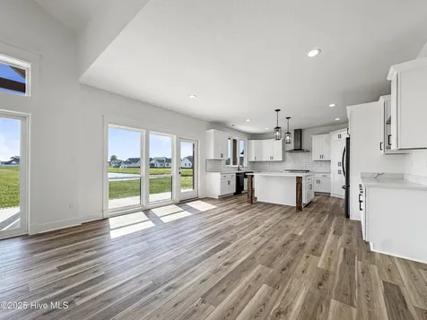 1111 Staysail Drive Elizabeth City NC 27909