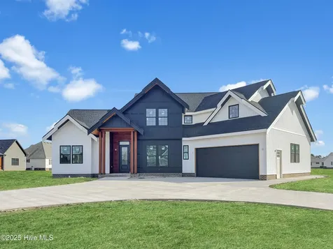 1111 Staysail Drive Elizabeth City NC 27909