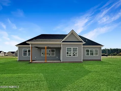 1006 Staysail Street Elizabeth City NC 27909