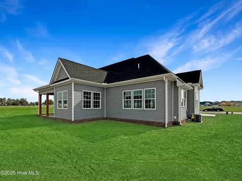 1006 Staysail Street Elizabeth City NC 27909