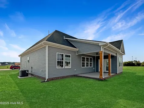 1006 Staysail Street Elizabeth City NC 27909