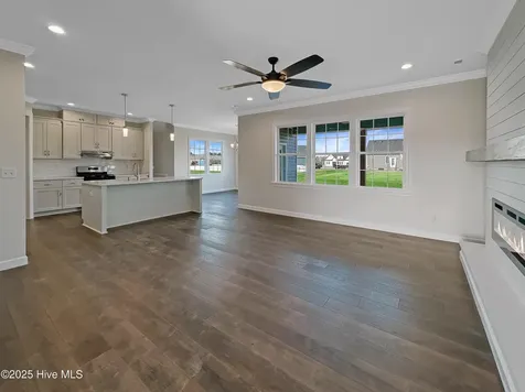 1006 Staysail Street Elizabeth City NC 27909
