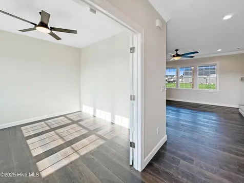 1006 Staysail Street Elizabeth City NC 27909
