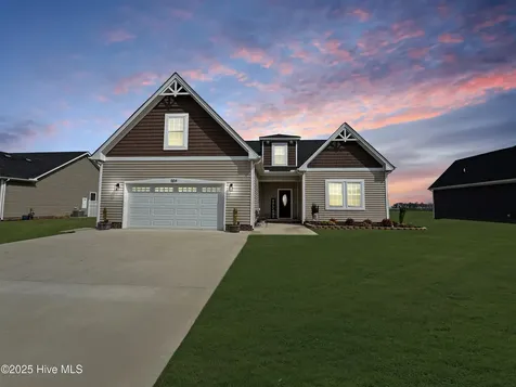 108 Staysail Drive Elizabeth City NC 27909