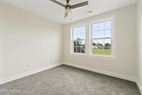 3111 Staysail Drive Elizabeth City NC 27909
