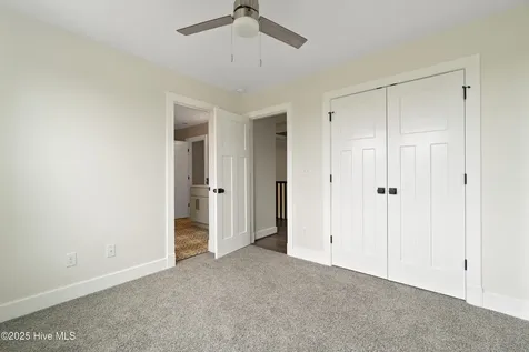 3111 Staysail Drive Elizabeth City NC 27909