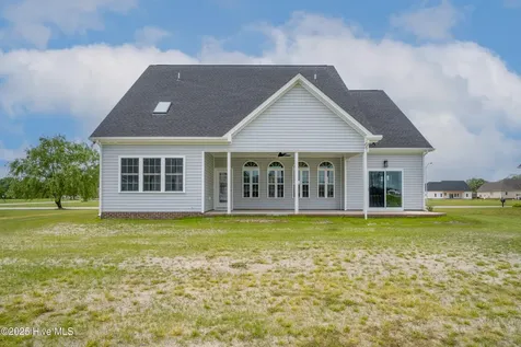 3111 Staysail Drive Elizabeth City NC 27909