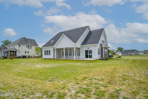 3111 Staysail Drive Elizabeth City NC 27909