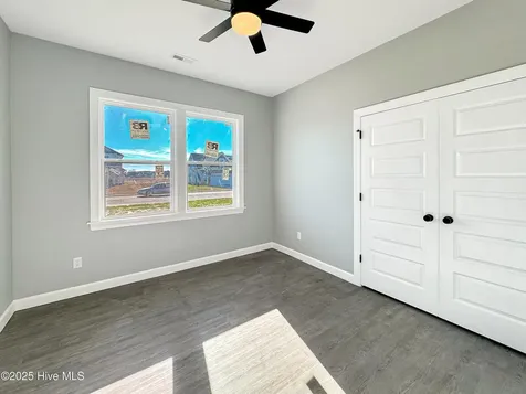 1061 Staysail Drive Elizabeth City NC 27909
