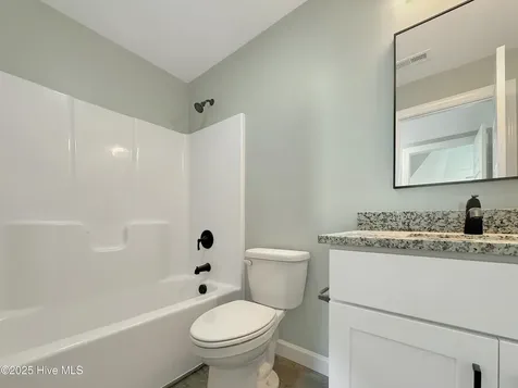 1061 Staysail Drive Elizabeth City NC 27909