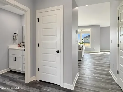 333 Staysail Drive Elizabeth City NC 27909