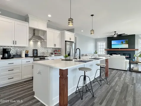 333 Staysail Drive Elizabeth City NC 27909