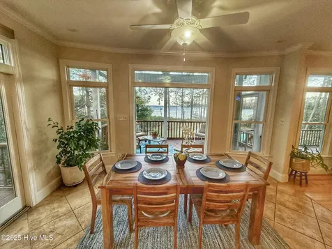 385 Peninsula Drive Oriental NC 28571