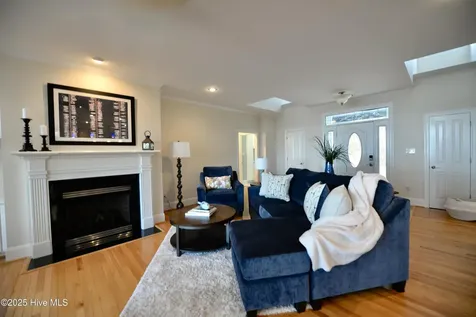 385 Peninsula Drive Oriental NC 28571