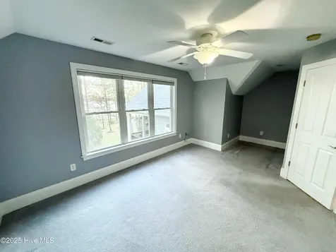 385 Peninsula Drive Oriental NC 28571