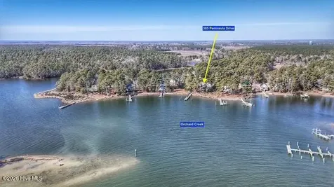 385 Peninsula Drive Oriental NC 28571