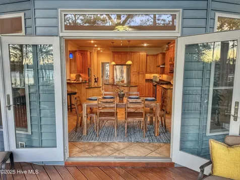 385 Peninsula Drive Oriental NC 28571