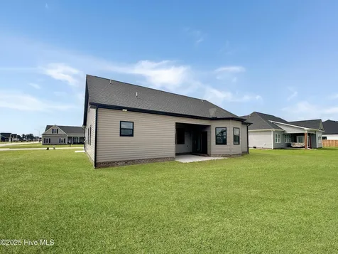 7617 Staysail Drive Elizabeth City NC 27909