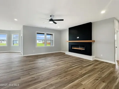 7617 Staysail Drive Elizabeth City NC 27909