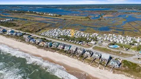 88-89G Pelican Street North Topsail Beach NC 28460