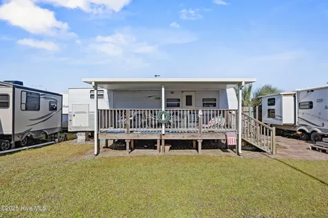 88-89G Pelican Street North Topsail Beach NC 28460