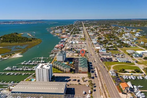 104 S 3rd Street Morehead City NC 28557