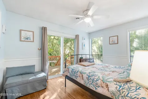 307 Bay Circle North Topsail Beach NC 28460