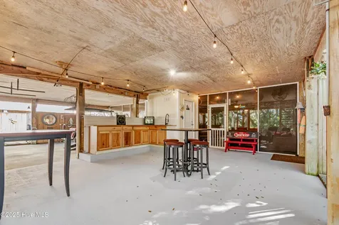 307 Bay Circle North Topsail Beach NC 28460