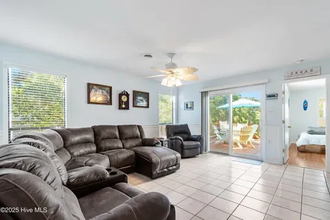 307 Bay Circle North Topsail Beach NC 28460