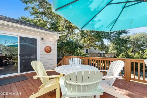 307 Bay Circle North Topsail Beach NC 28460