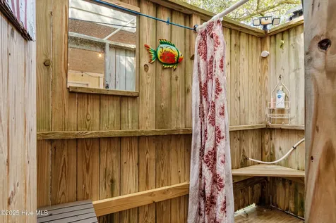 307 Bay Circle North Topsail Beach NC 28460