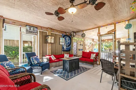 307 Bay Circle North Topsail Beach NC 28460