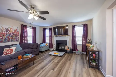 21 Northgate Lane Clinton NC 28328