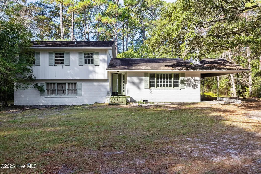 6216 Fox Run Road Wilmington NC 28409