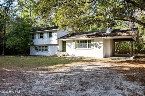 6216 Fox Run Road Wilmington NC 28409