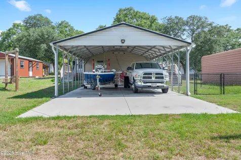 3220 Woodlawn Avenue SW Supply NC 28462