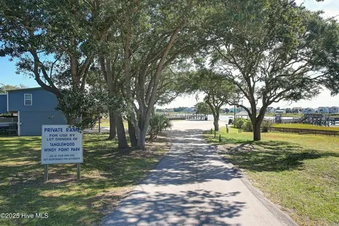 3220 Woodlawn Avenue SW Supply NC 28462