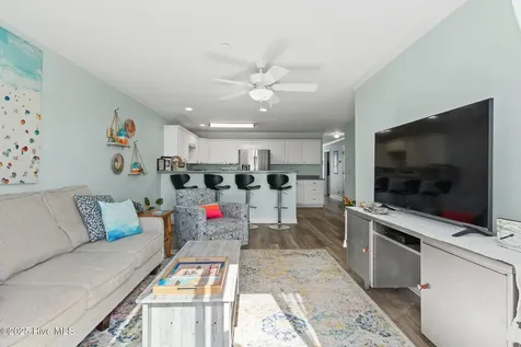 105 SE 58th Street Oak Island NC 28465
