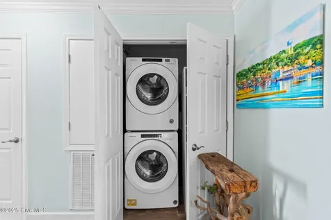 105 SE 58th Street Oak Island NC 28465
