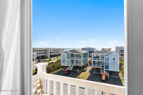 105 SE 58th Street Oak Island NC 28465