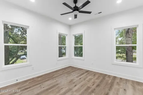 4211 Spirea Drive Wilmington NC 28403